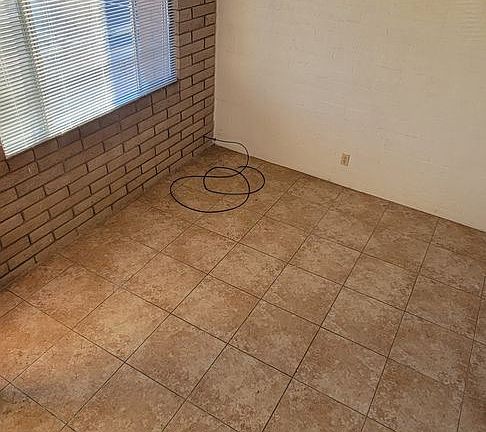 2nd image of 333 N 16th St House 18