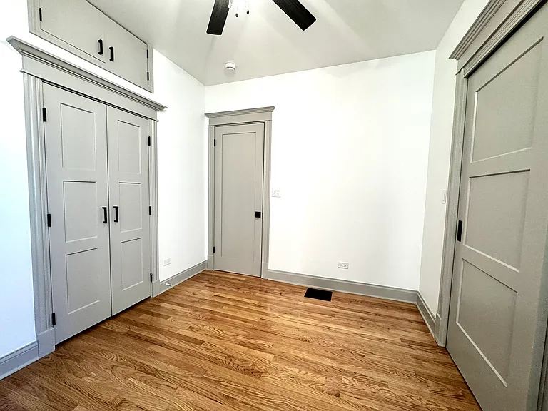 2424 N Mozart St #1 — Photo 14