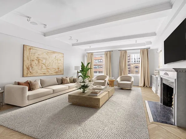 1040 Park Ave #8E, New York, NY 10028