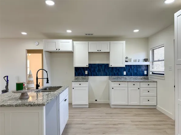 3207 Seevers Ave, Dallas, TX 75216