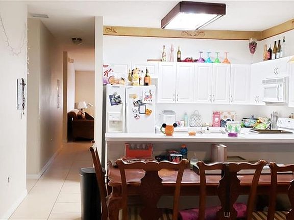 5th image of 3161 Sun Lake Ct APT B