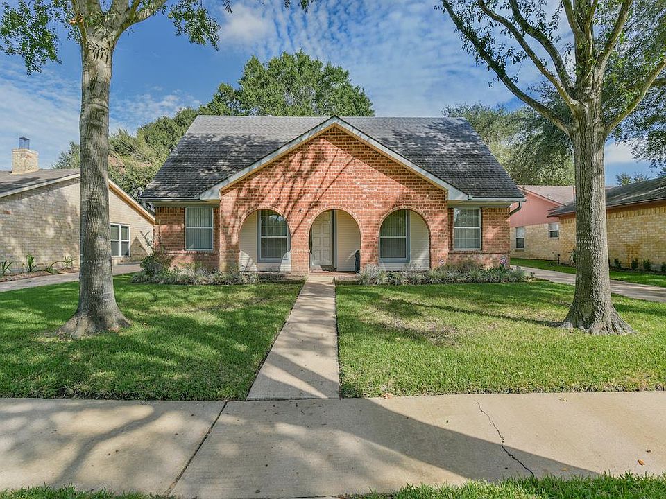 1st image of 21622 Park Green Dr
