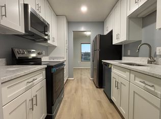 18401 Guildberry Dr APT 303, Gaithersburg, MD 20879