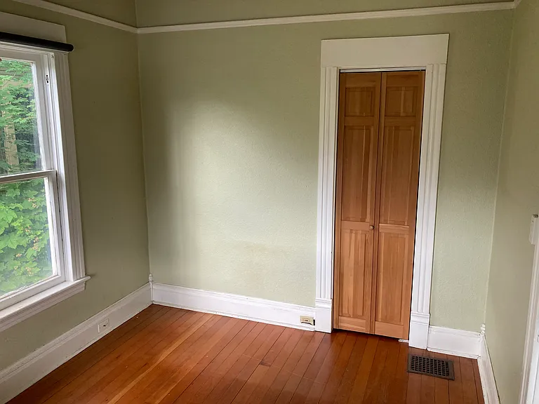 5104 NE 25th Ave — Photo 7