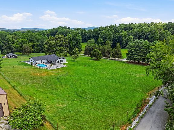 3rd image of 237 S Fork Rd