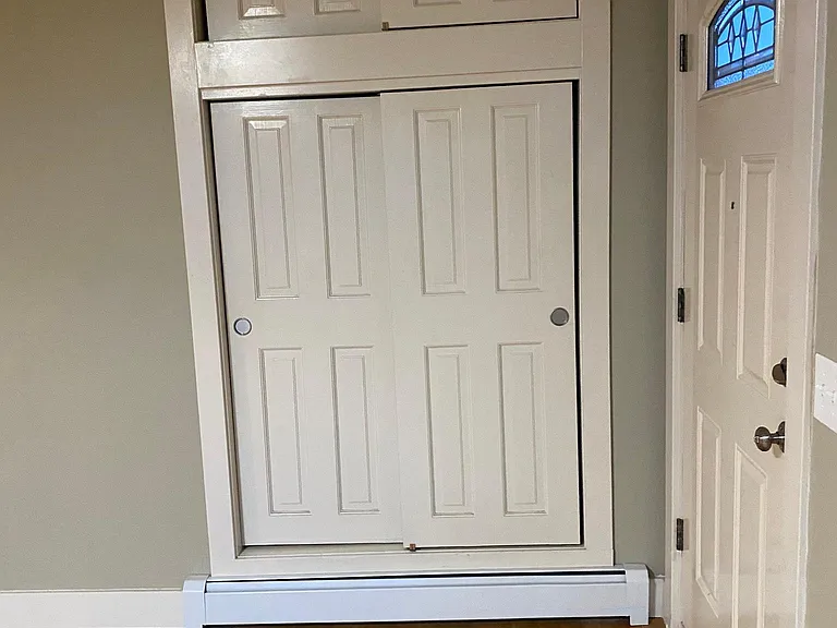 Entry way closet