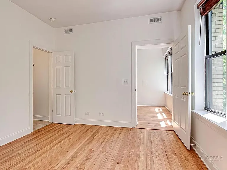 1216 W Thorndale Ave — Photo 7