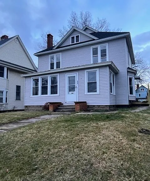 252 E 3rd St — Photo 1
