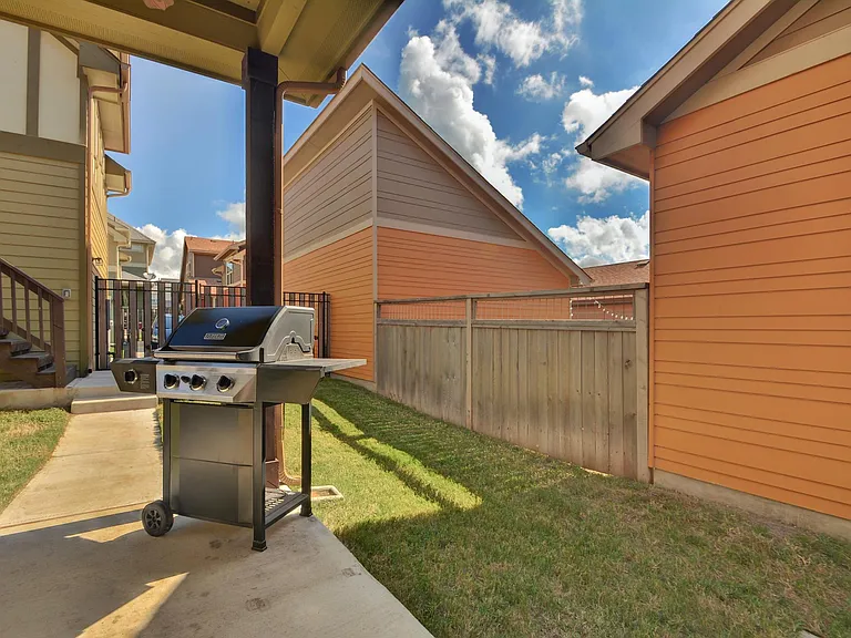 912 Sugaree Ave — Photo 24