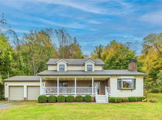 160 Bellvale Lakes Rd, Warwick, NY 10990