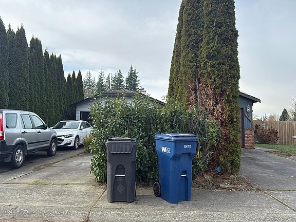 2nd image of 10106 54th Dr NE