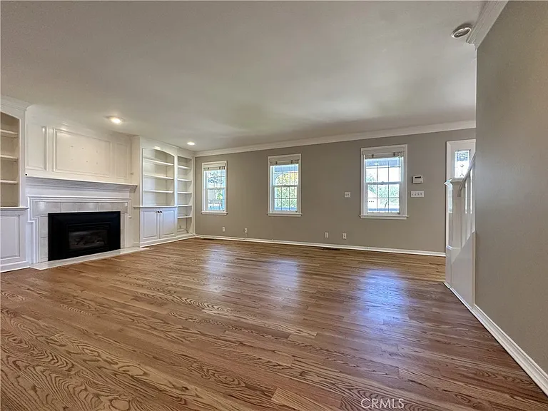 604 Village Ct — Photo 11