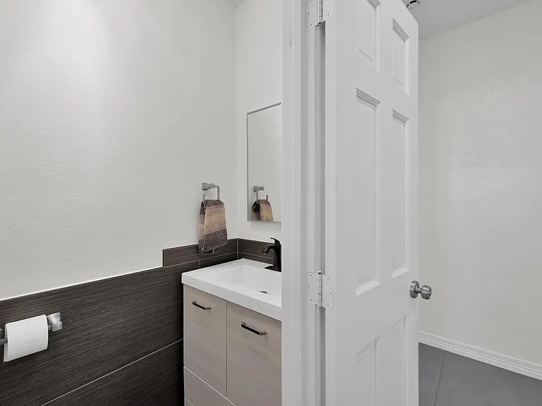 10420 Hufsmith Rd — Photo 11