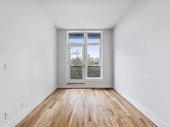 3rd image of 785 Dekalb Ave APT 5E