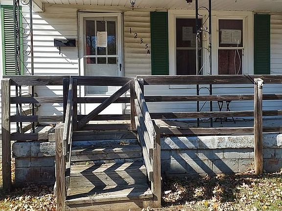 2nd image of 1235 N Main St