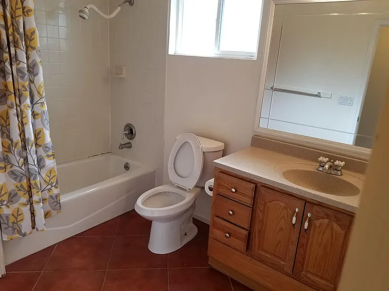 6109 Tehama Ave — Photo 16