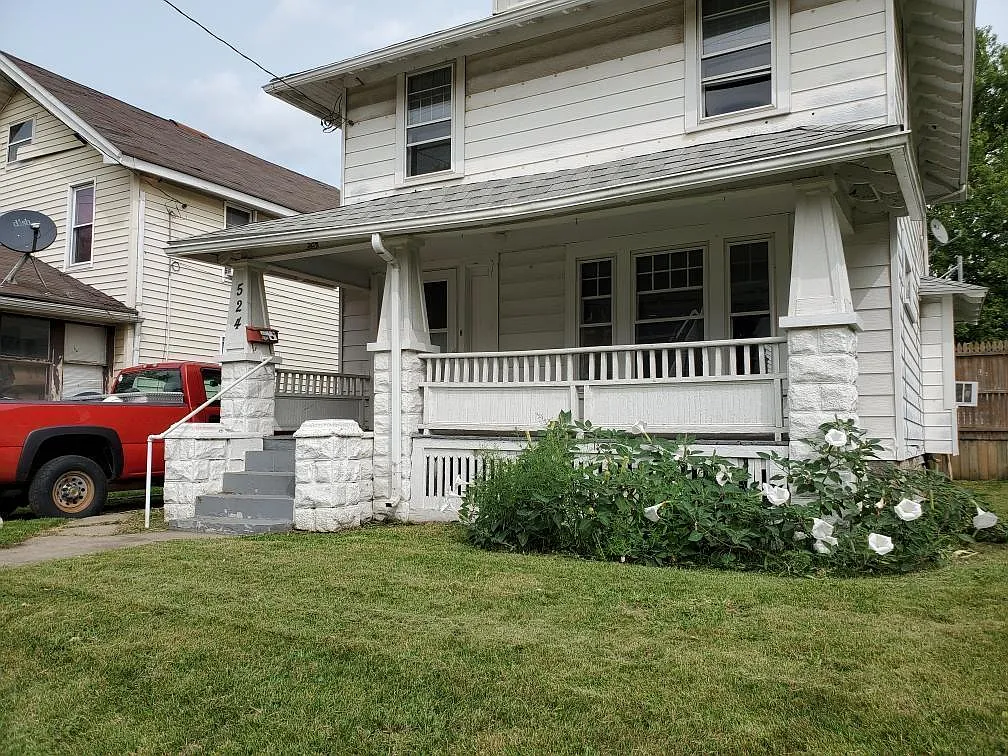 524 Mary St photo 1