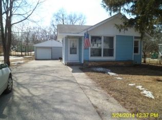 1604 Meadowbrook Dr, Round lake beach, IL