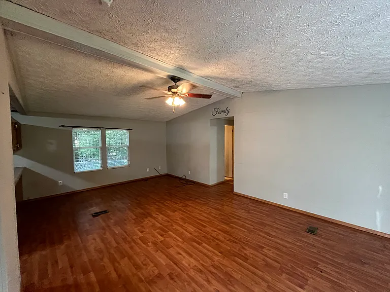 775 Riverbend Dr — Photo 8