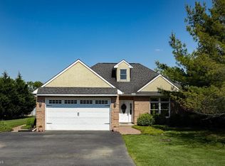 2128 Pleasant Valley Rd, Newark, DE 19702