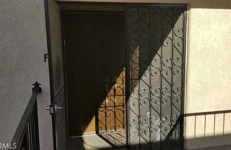 2405 Via Mariposa W #3G — Photo 2