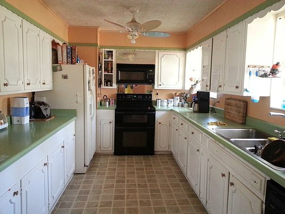 2nd image of 108 Dogwood Trl