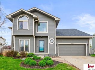 14925 G St, Omaha, NE 68137