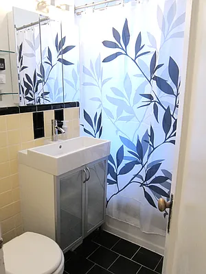 Sold by BKNY Property Group LLC | media 8