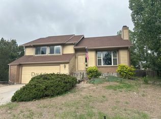 6810 Woodcreek Pl, Colorado Springs, CO 80918