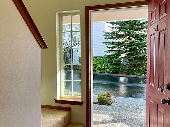 4th image of 10588 NE Kingston Meadows Cir