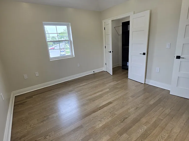 1453 Morris Ave #2 — Photo 19