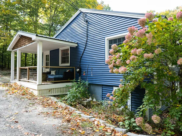 190 Raymond Hill Road, Raymond, ME 04071