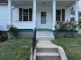 918 Vance Ave, Coraopolis, PA 15108