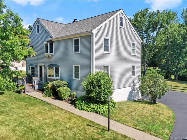 56 Farist Road, Fairfield, CT 06825