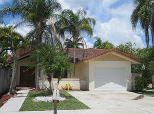 5902 SW 148th Pl, Miami, FL 33193
