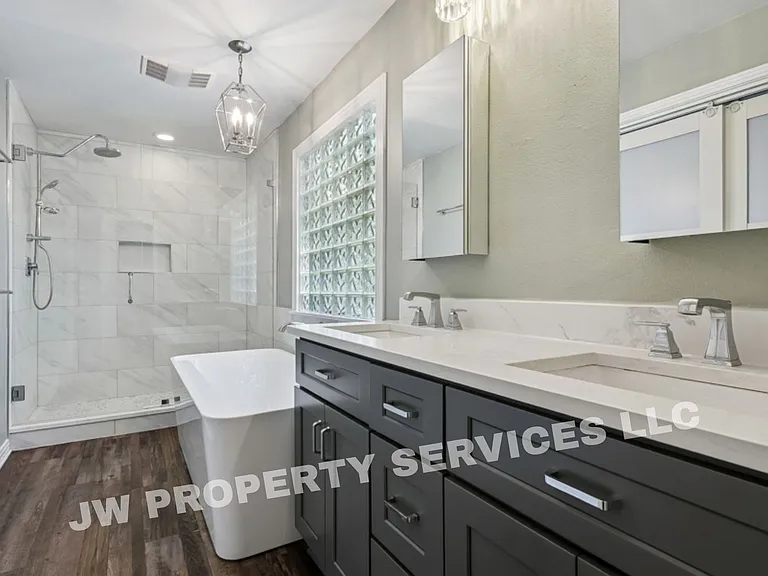 3412 White St — Photo 7