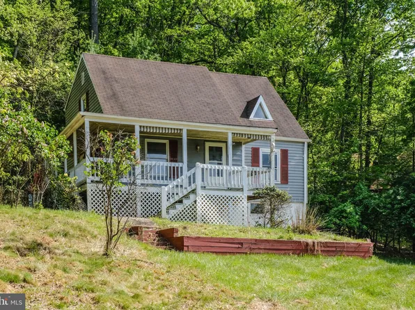1416 Old Oak Ln, Front Royal, VA 22630