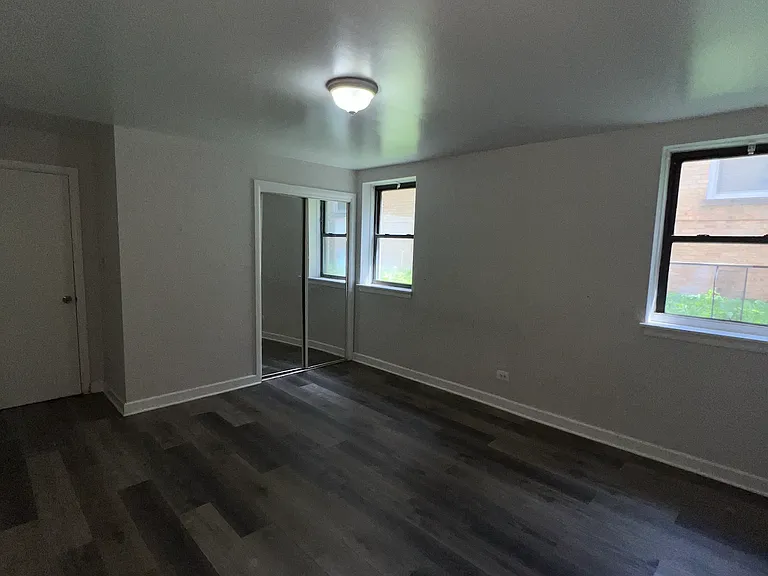 5718 N Mozart St — Photo 22