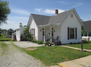 814 W Walnut St, Brownstown, IN