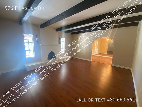 5th image of 926 E Laguna Dr