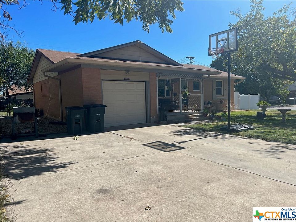 1st image of 1200 Pine Dr