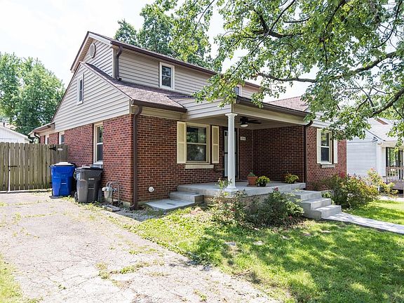 2nd image of 814 Marcellus Dr