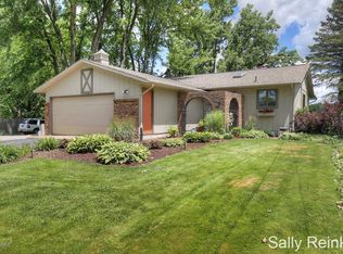 8145 Cowan Lake Dr NE, Rockford, MI 49341
