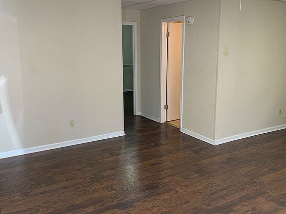 5th image of 2914 Martin Luther King Blvd APT 7
