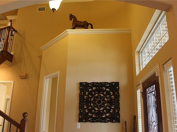 4th image of 109 Waterside Ct