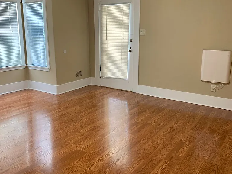 Cortez Hills: Large studio ready for immediate move in! — Photo 4
