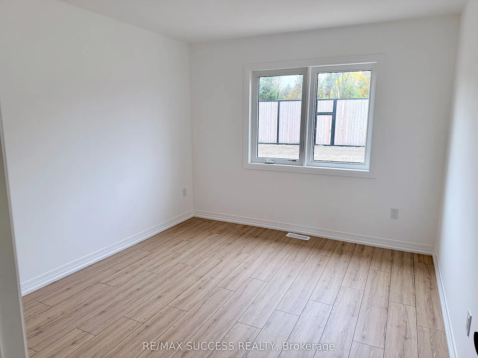 4 bed, $3,200 — Photo 4