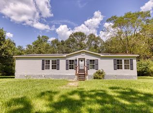 33 N Fork Dr, Carriere, MS 39426