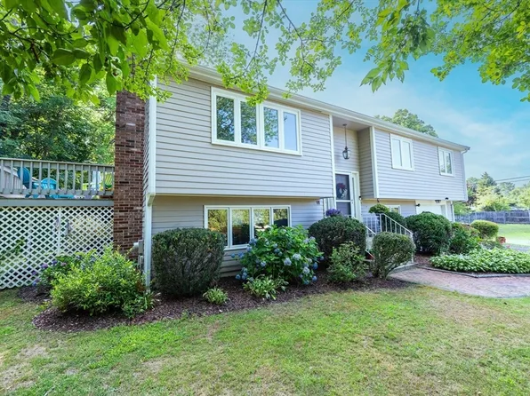 11 Fairview Ln, Weymouth, MA 02190