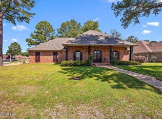 432 Huntington Dr, Jackson, MS 39272